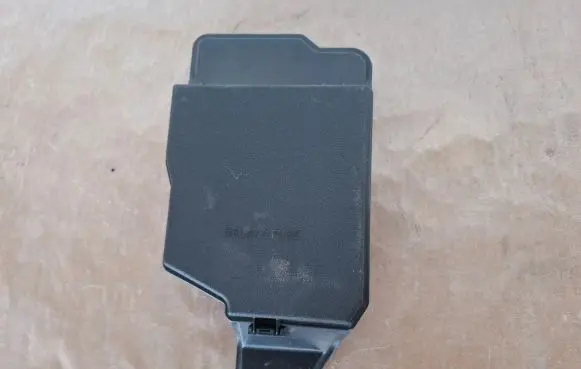 Lexus RX 450H Fuse box cover 8266248540