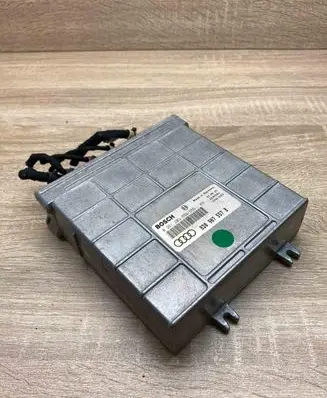 Audi A4 S4 B5 8D Engine control unit/module ECU 8D0907557B 0261203554 WITHPLUG