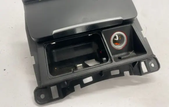 Ashtray (front)