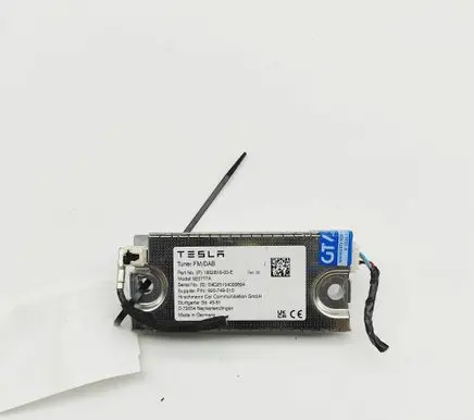 Tesla Model 3 Highland Aerial antenna amplifier 185281800E