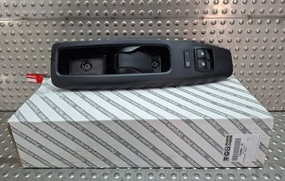 Fiat Doblo Electric window control switch S26338958 735484919