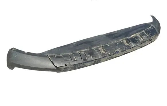 Front bumper lip