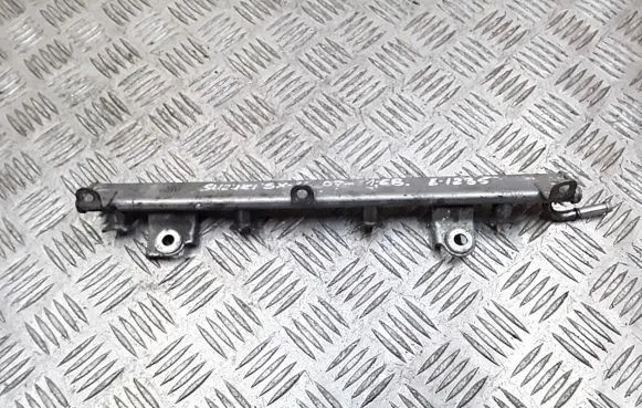 Suzuki SX4 Fuel main line pipe