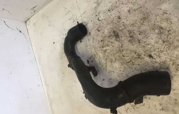 Skoda Octavia Mk1 (1U) Turbo air intake inlet pipe/hose 1J0129627