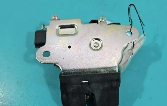 Renault Megane IV Tailgate/trunk/boot lock/catch/latch 905033138R IMPRK1513510