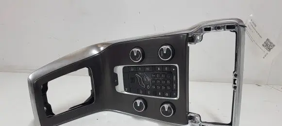 Volvo V40 Climate control unit 3059566 08632794