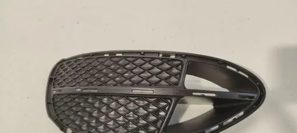 Mercedes-Benz E W212 Front bumper lower grill A2128851922