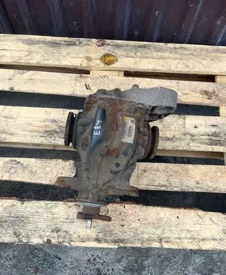 BMW X1 E84 Rear differential 7611131