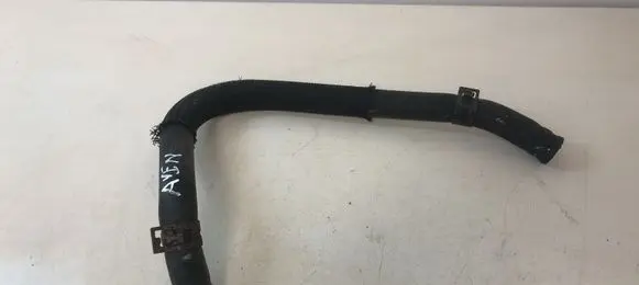 Engine coolant pipe/hose