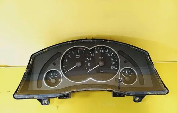 Opel Meriva A Speedometer (instrument cluster) 13140265MN