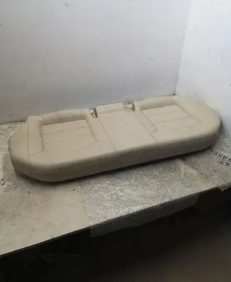 Volkswagen PASSAT B7 USA Rear seat 