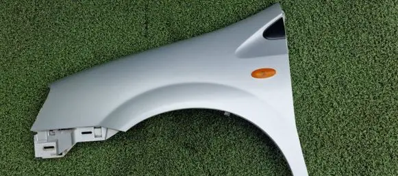 Nissan Almera Tino Fender 63101BU435