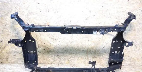 Nissan Qashqai Radiator support slam panel