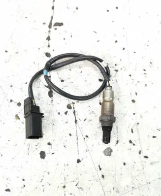 Volkswagen Touran III Lambda probe sensor 04L906262M