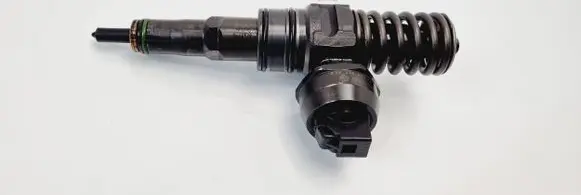 Volkswagen Jetta V Fuel injector 038130073AG 0414720215