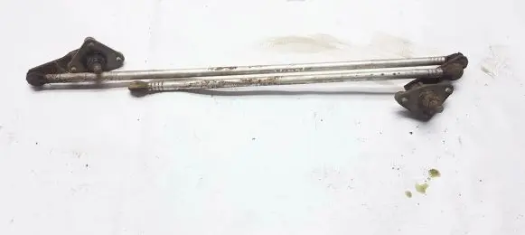 Nissan Primera Front wiper linkage and motor