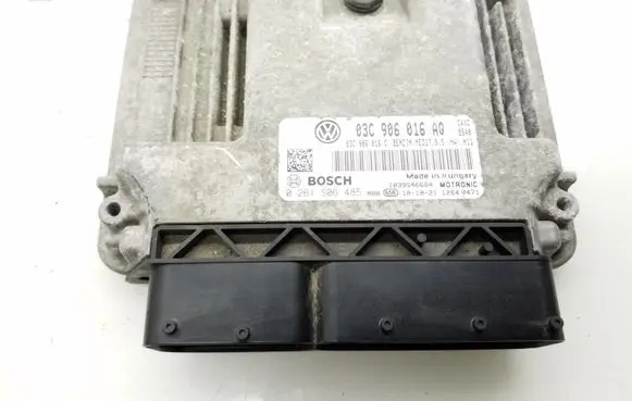 Skoda Superb B6 (3T) Engine control unit/module 03C906016AQ 0261S06485