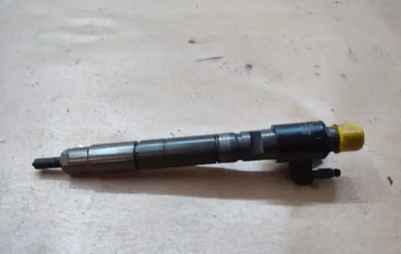 Volvo XC60 Fuel injector 0445116016