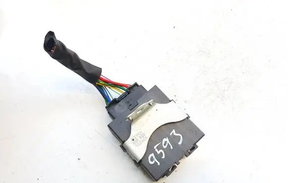 Toyota Avensis T270 Window wiper relay 8594005060 85940-05060