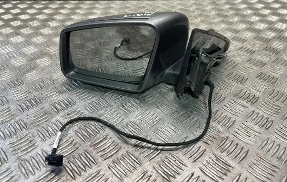 Mercedes-Benz A W176 Front door electric wing mirror A1768100116