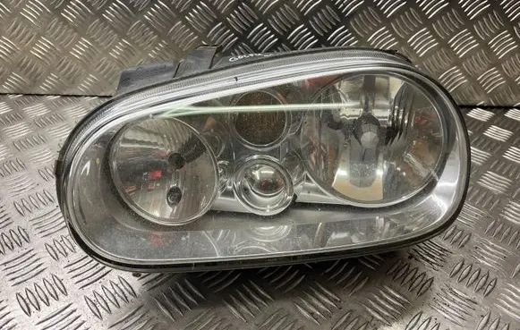 Volkswagen Golf IV Headlight/headlamp