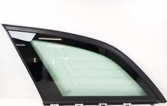 Mercedes-Benz C W204 Rear side window A2046701354