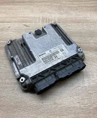 Toyota Yaris Engine control unit/module ECU 896610D452 0281012322