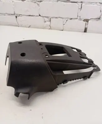 Mercedes-Benz Vito Viano W638 Steering wheel column trim 6384621143 M24274