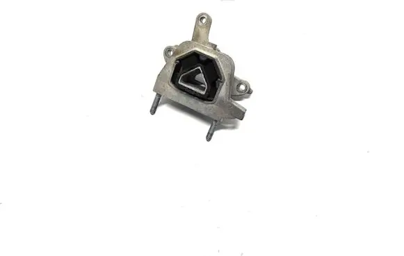 Engine mount bracket