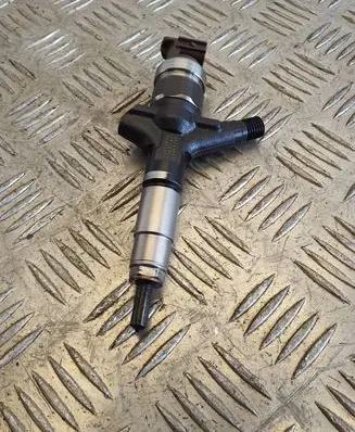 Subaru Impreza III Fuel injector 16613AA020 1K05315