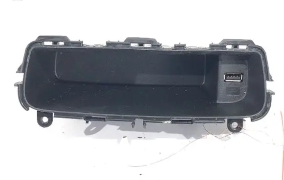 Ford Focus USB socket connector F1EB-A044C82-AGW
