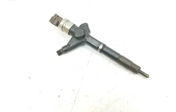 Nissan Primera Fuel injector 16600BN800
