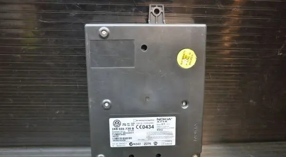 Volkswagen Golf V Bluetooth control unit module 1K8035730B