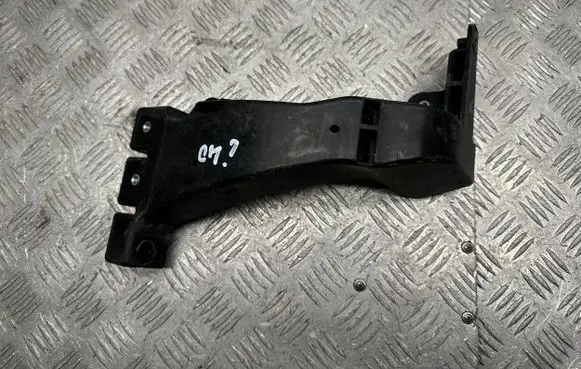 Hyundai i40 Radiator support slam panel bracket 641363Z000