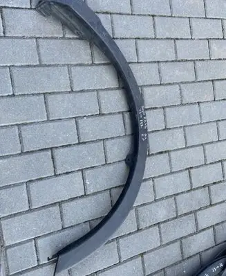 Toyota RAV 4 (XA40) Fender trim (molding) 7560642190R