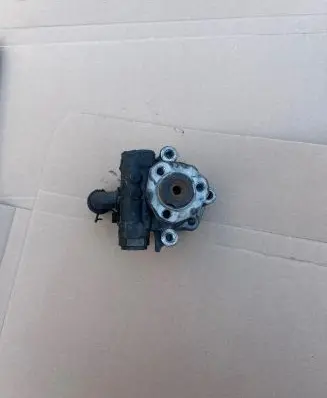 Volkswagen Golf IV Power steering pump