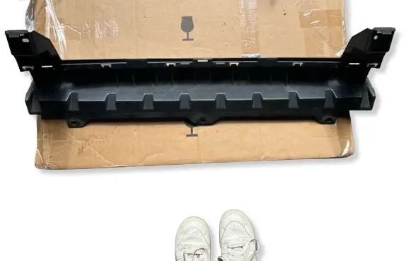 Land Rover Range Rover Velar Front bumper mounting bracket J8A217A793AC