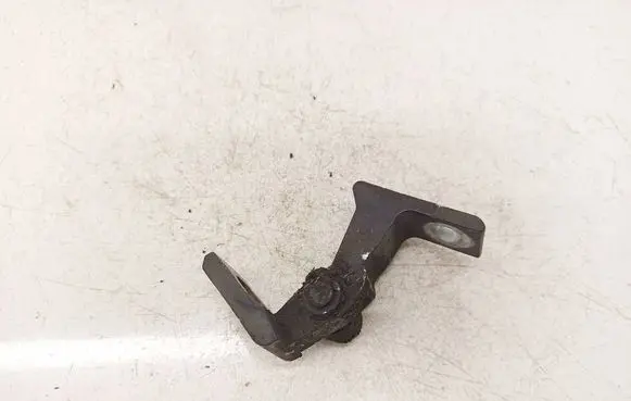 Audi A4 S4 B8 8K Front door upper hinge 8K0831402E