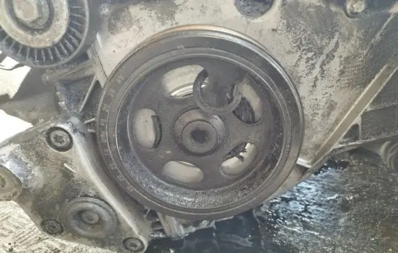 Mercedes-Benz A W169 Crankshaft pulley