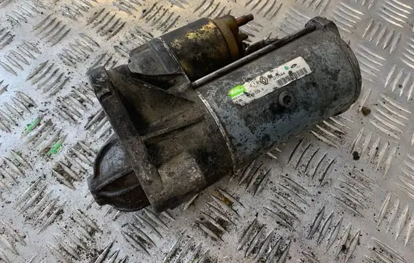 Renault Laguna II Starter motor D7R44