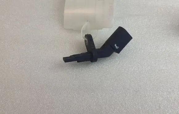 Porsche Panamera (970) ABS brake wheel speed sensor 97060640701