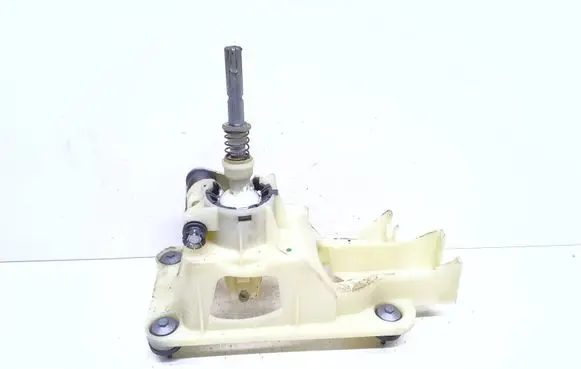Volvo V40 Gear shifter/selector 1000249748