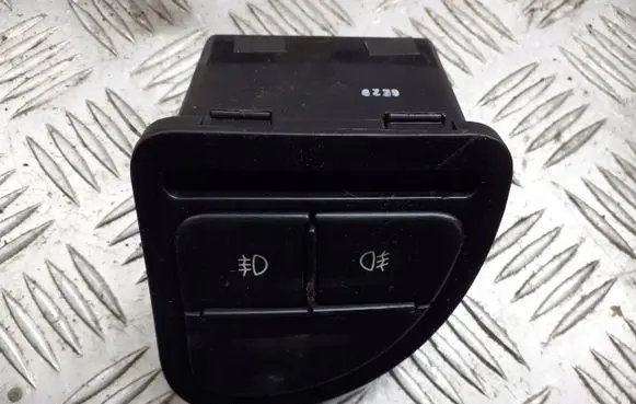 Chevrolet Rezzo Fog light switch 