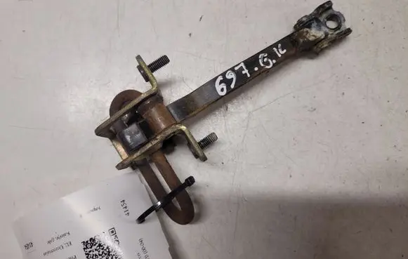 Volvo V70 Rear door check strap stopper 8650061 6670