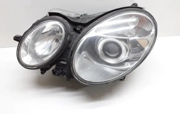Mercedes-Benz E W211 Headlight/headlamp 5DV00829000 5DF00827950