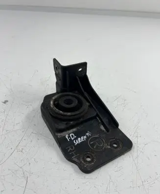 KIA Sorento Radiator mount bracket 64146C5000