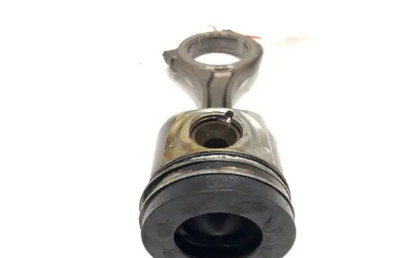 Audi A5 8T 8F Piston with connecting rod