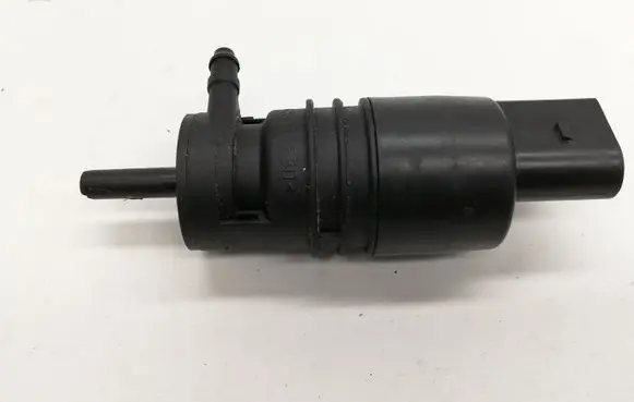 BMW 1 E81 E87 Windscreen/windshield washer pump 7302589
