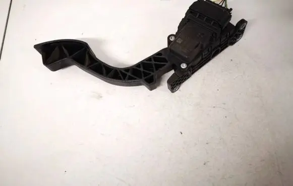 Volvo V50 Accelerator throttle pedal 4m519f836ah 4m51-9f836-ah