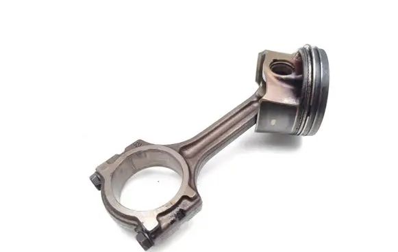 Dacia Sandero Piston with connecting rod H4B400